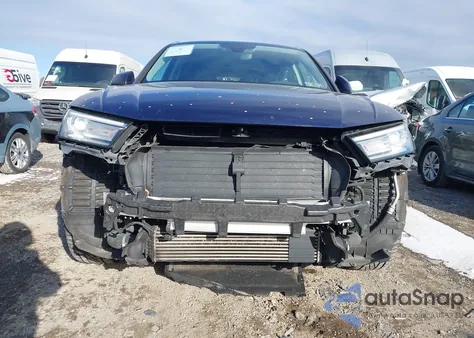 2018 Audi Q5 2.0T Premium/2.0T Tech Premium из США, поврежденный, VIN WA1ANAFY7J2014647